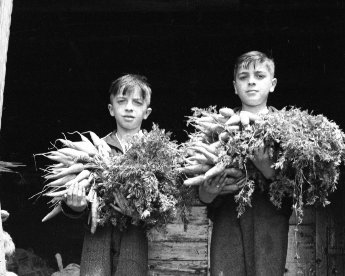 People - London in the 1930s